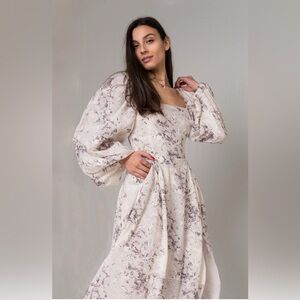 Bastet Noir Bea Dress NWOT Ivory Floral Square-Neck Puff-Sleeve Midi Dress Rare